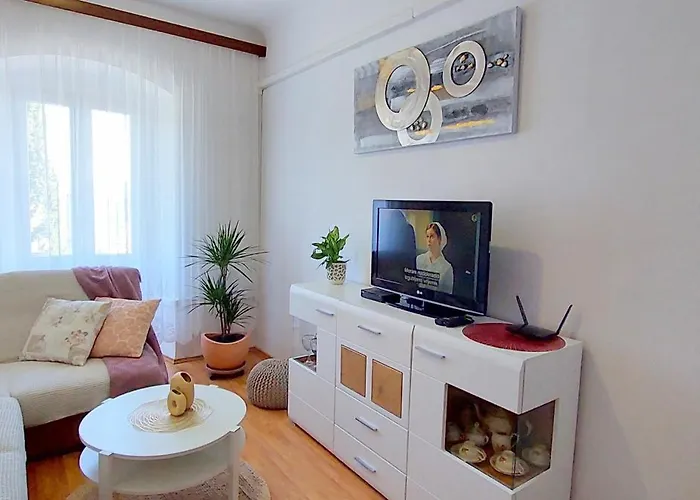Apartment Paulina *